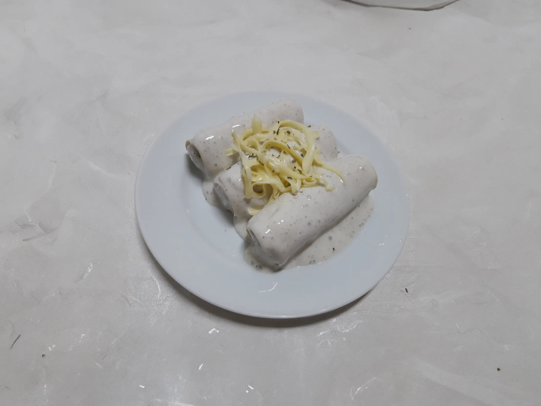 Canelone de ricota e nozes